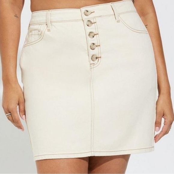 Torrid 20 mini skirt tan nude a-line short jean denim button fly plus size new - Picture 3 of 12